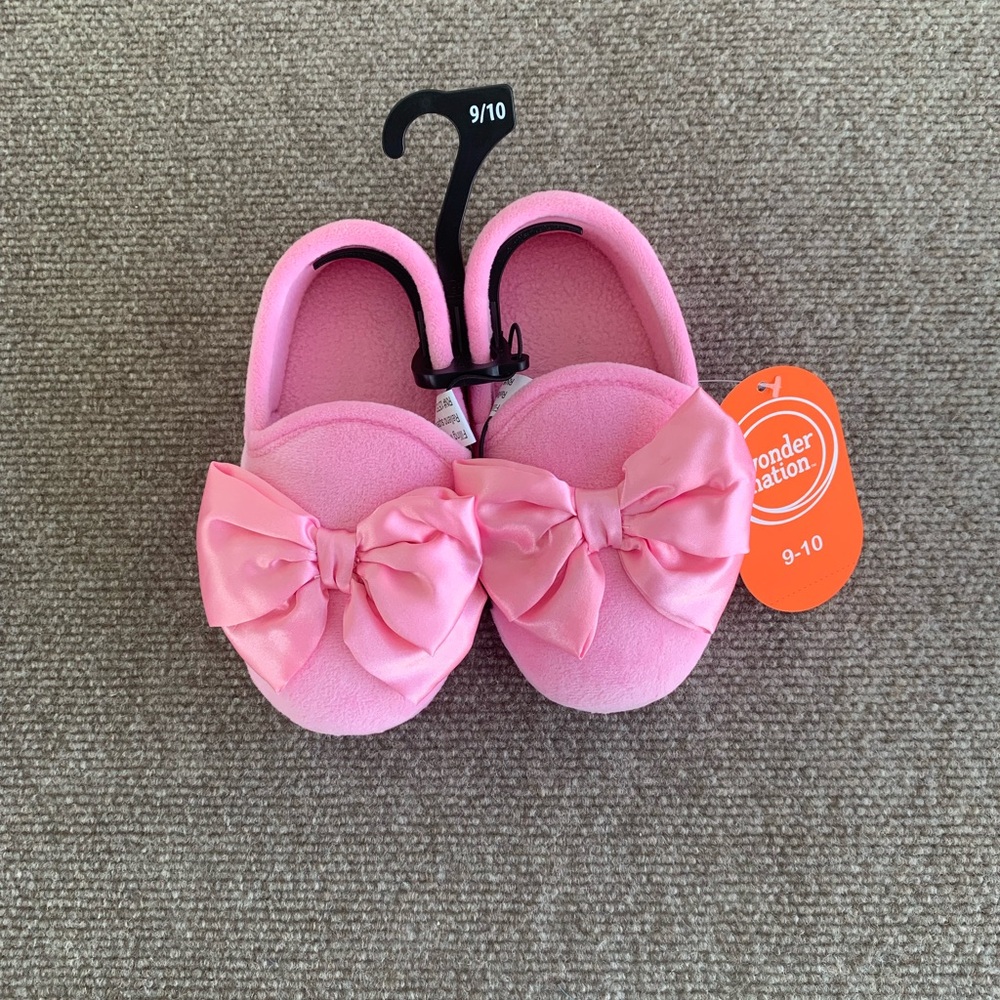 Wonder Nation Girls Pink Slippers with Bow